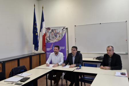 Laurent TROADEC, Laurent AKIAL, Bernard PERROT signants la convention